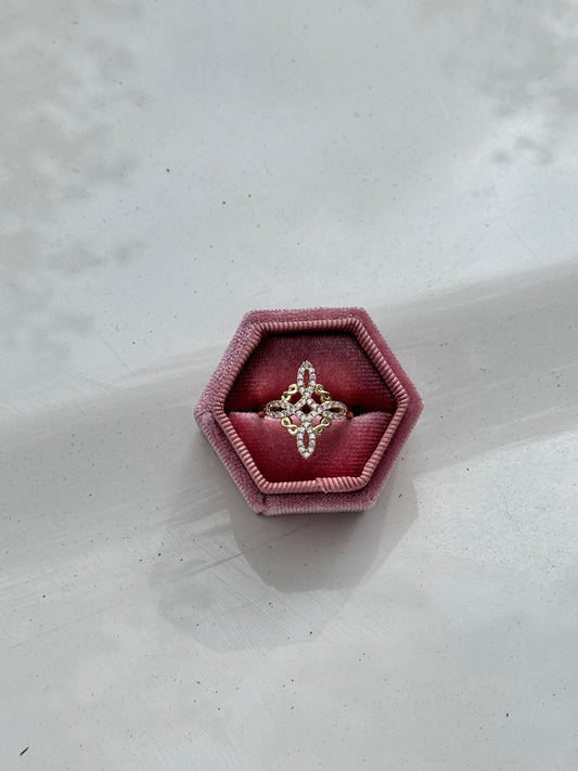 Nudo de Bruja Witches Knot Elegant Adjustable Ring