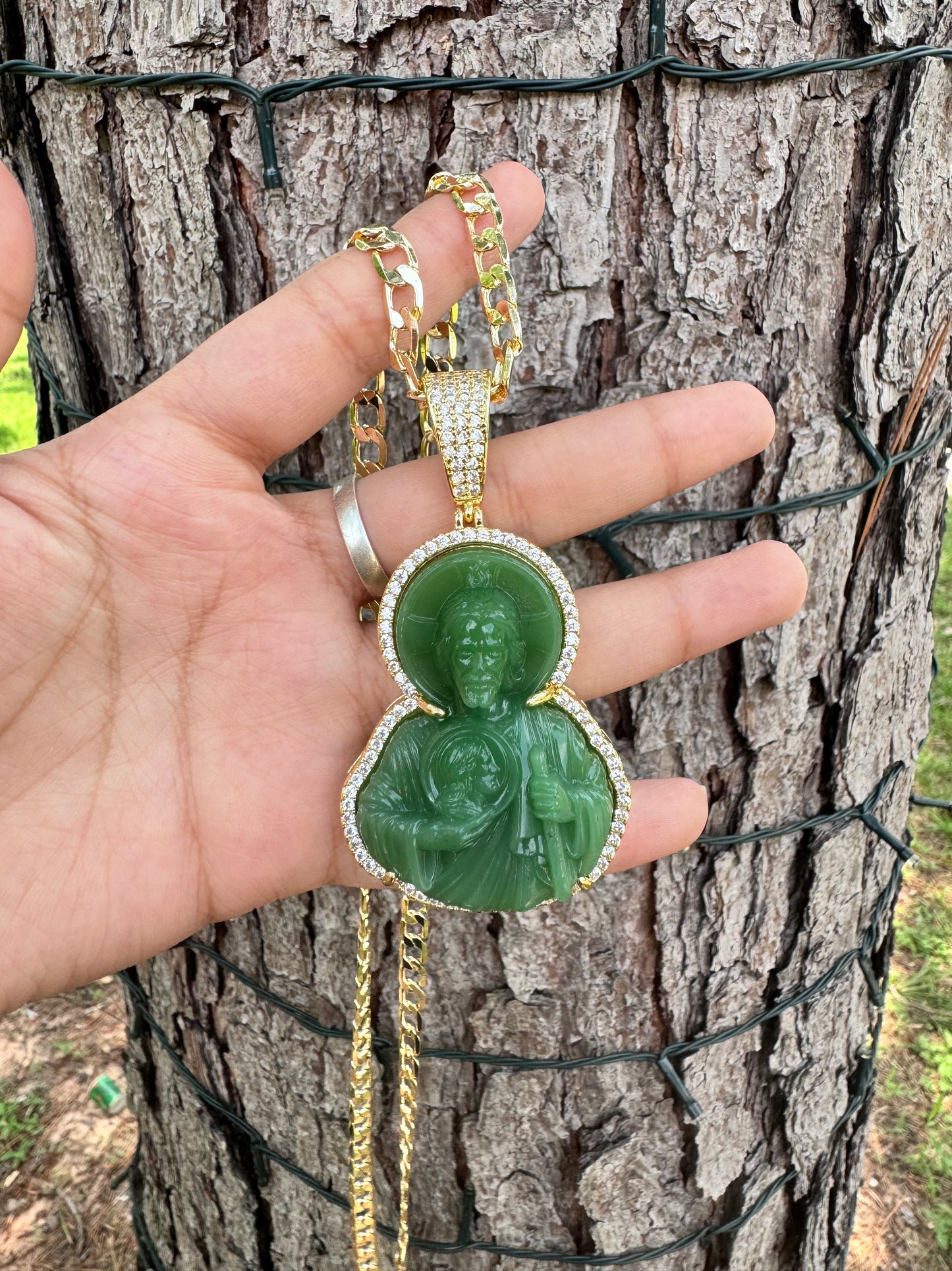 Verde Esperanza San Judas Chain necklace