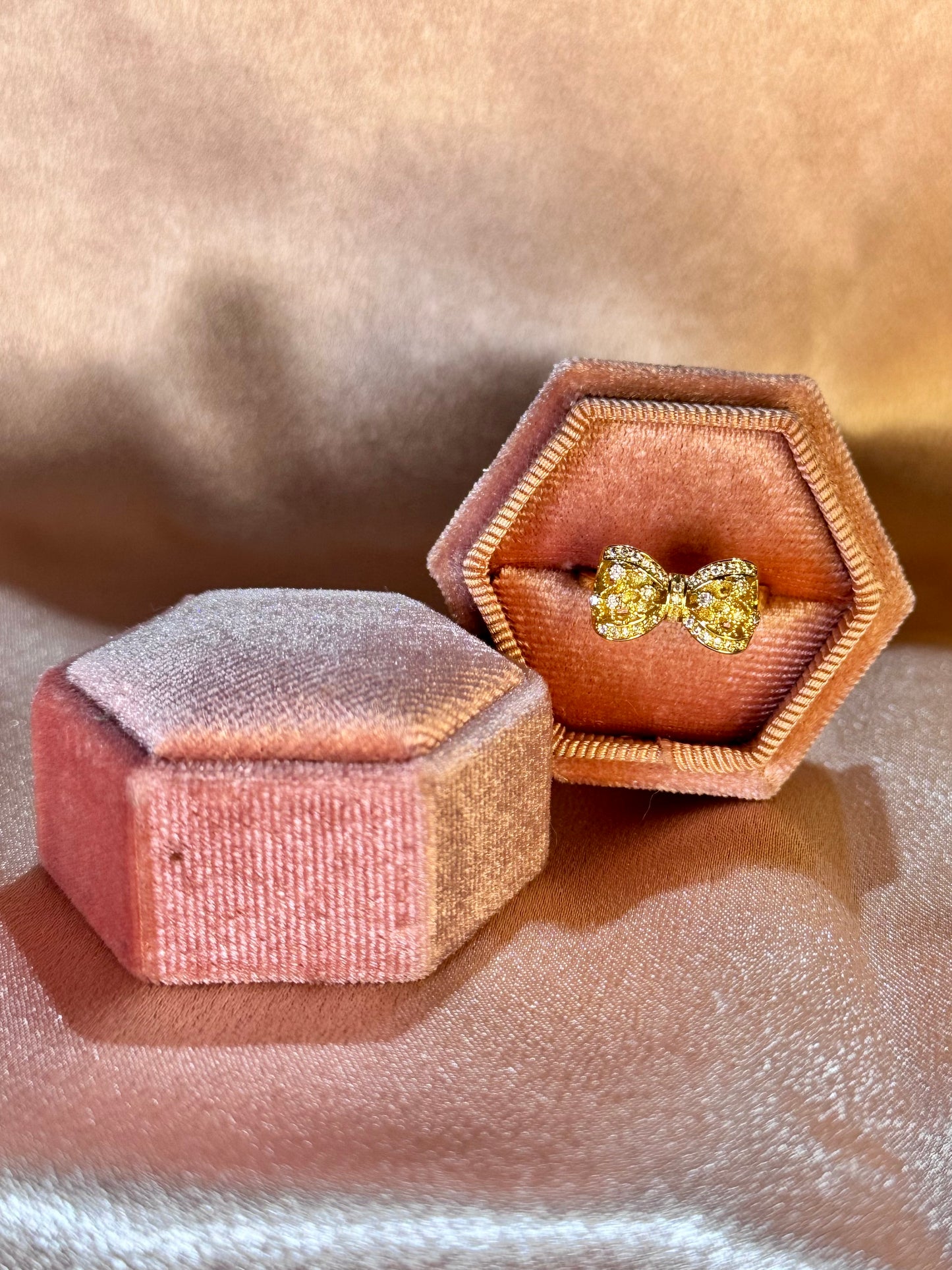 Bow Adjustable Ring