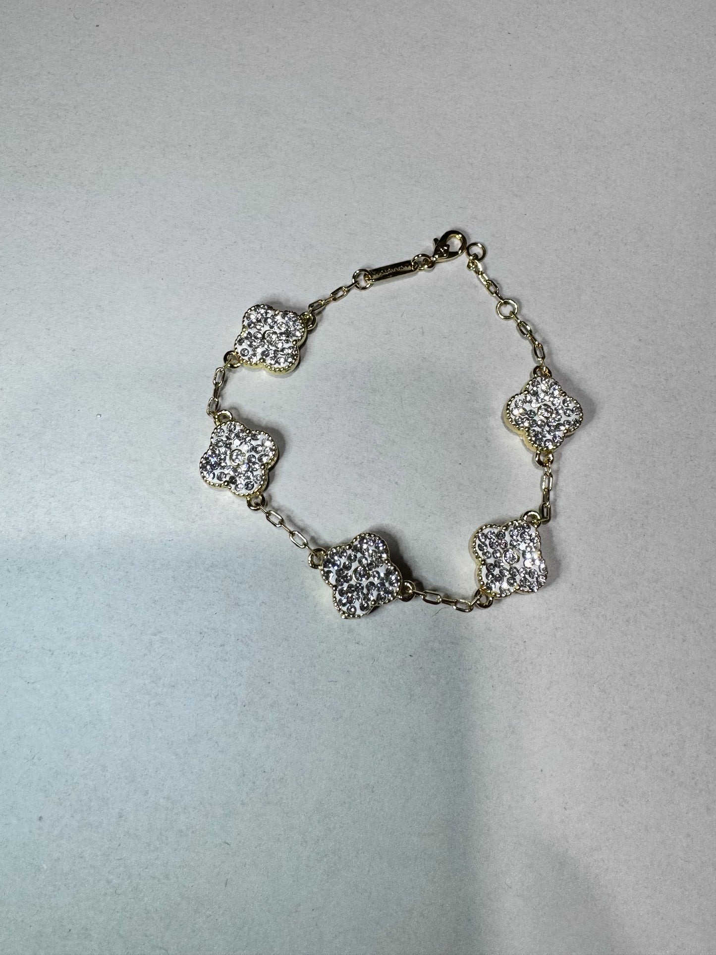 Diamond White/Gold Clover Bracelet