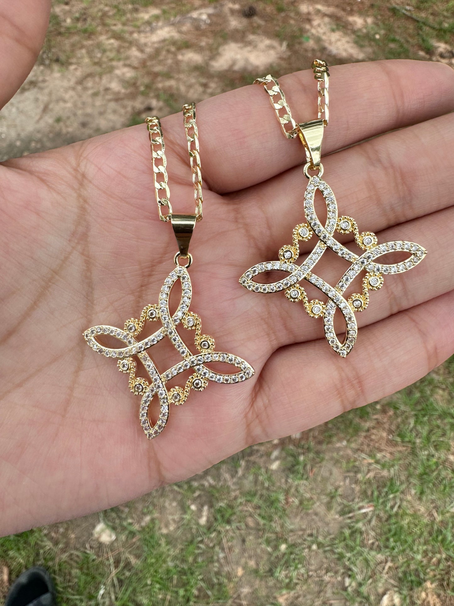 Nudo de Bruja Witches Knot Necklace