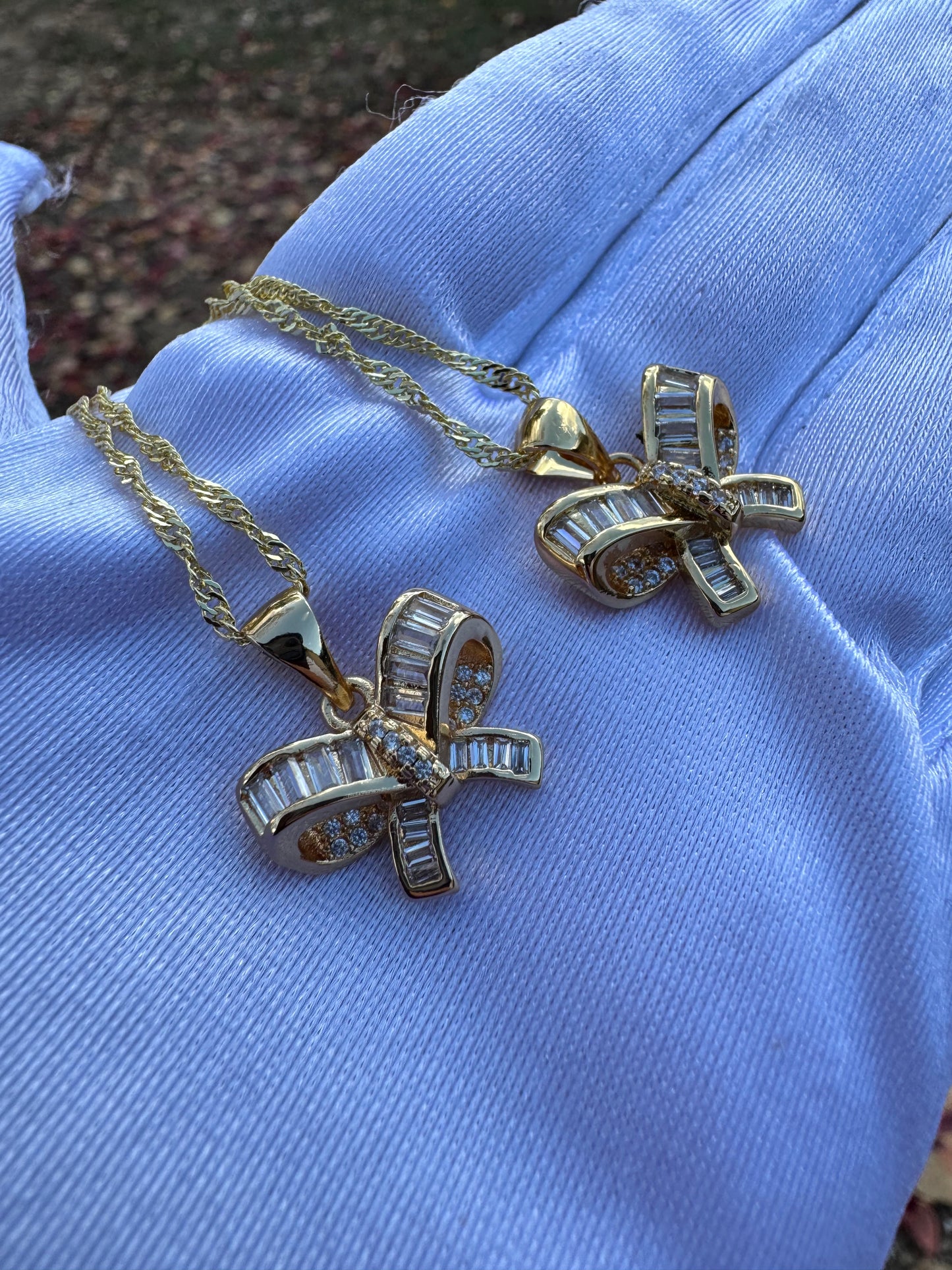 Mini Bow Necklace
