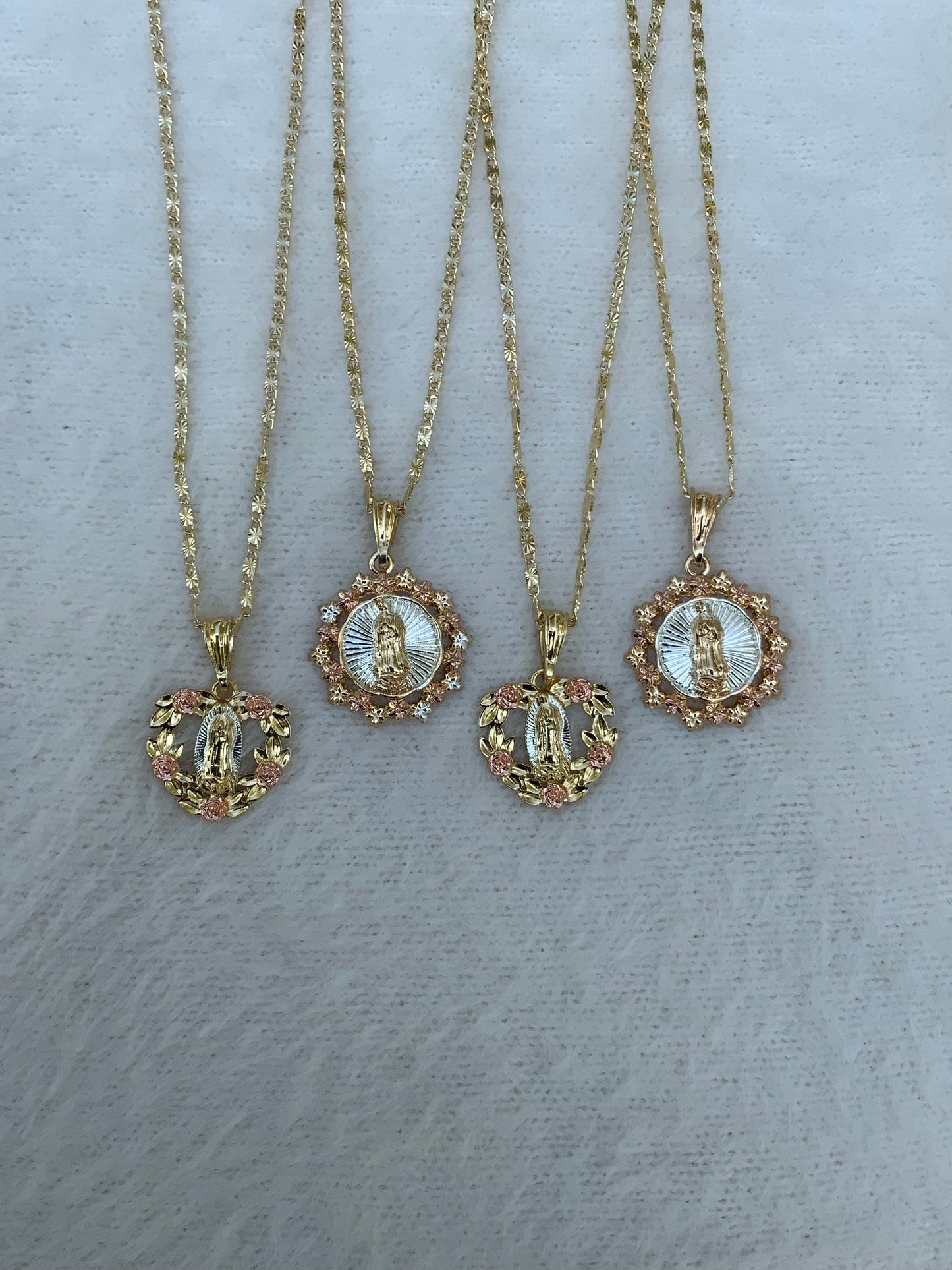 Floresitas Virgencita Medalla Necklace
