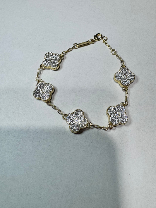 Diamond White/Gold Clover Bracelet