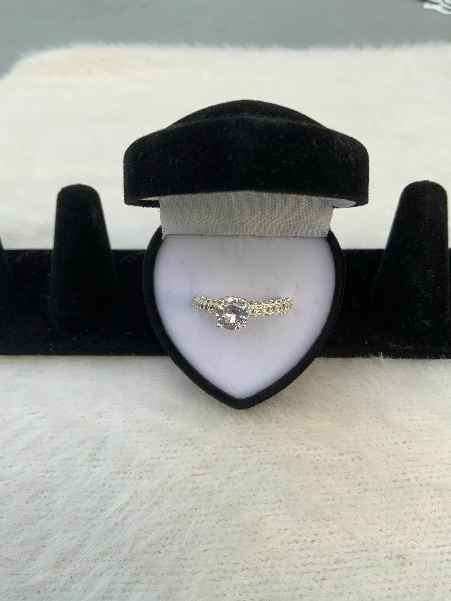 Sparkly Halo Ring (Size 7.5 & 8.5)