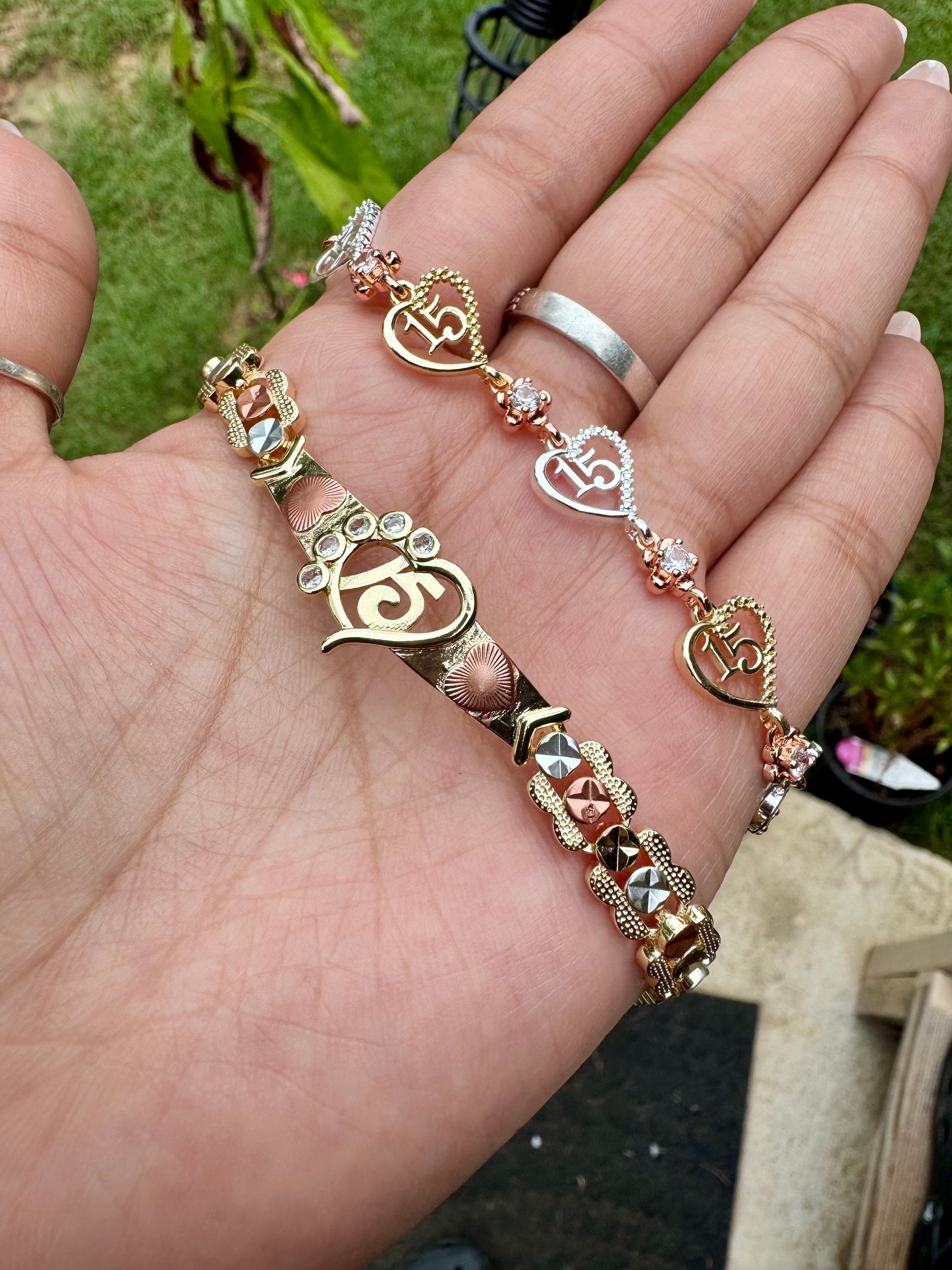 Quinceañera Corazones Bracelet