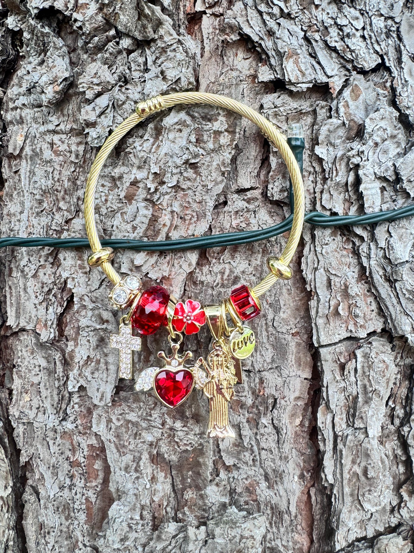 Santa Muerte Red Corazón Pandora Bracelet