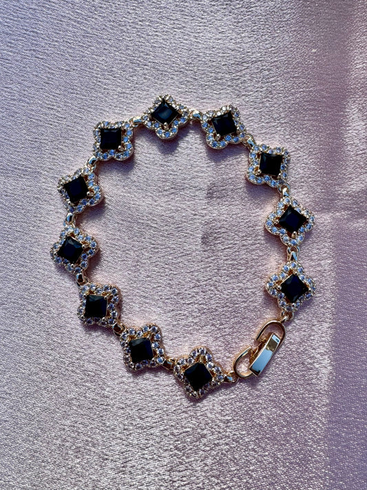 Elegant Bracelet “D”