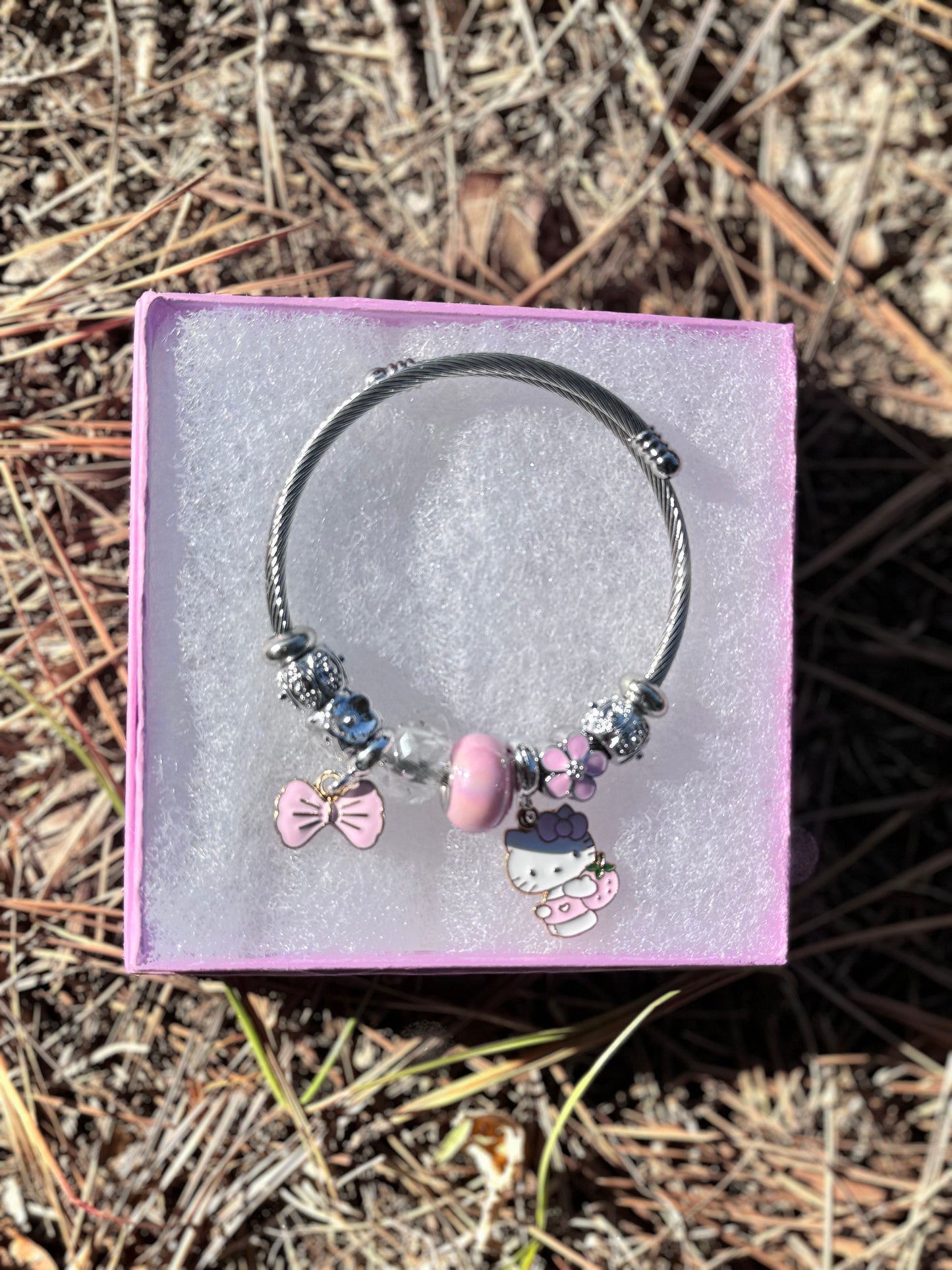 Kitty Fresita Pandora Bracelet