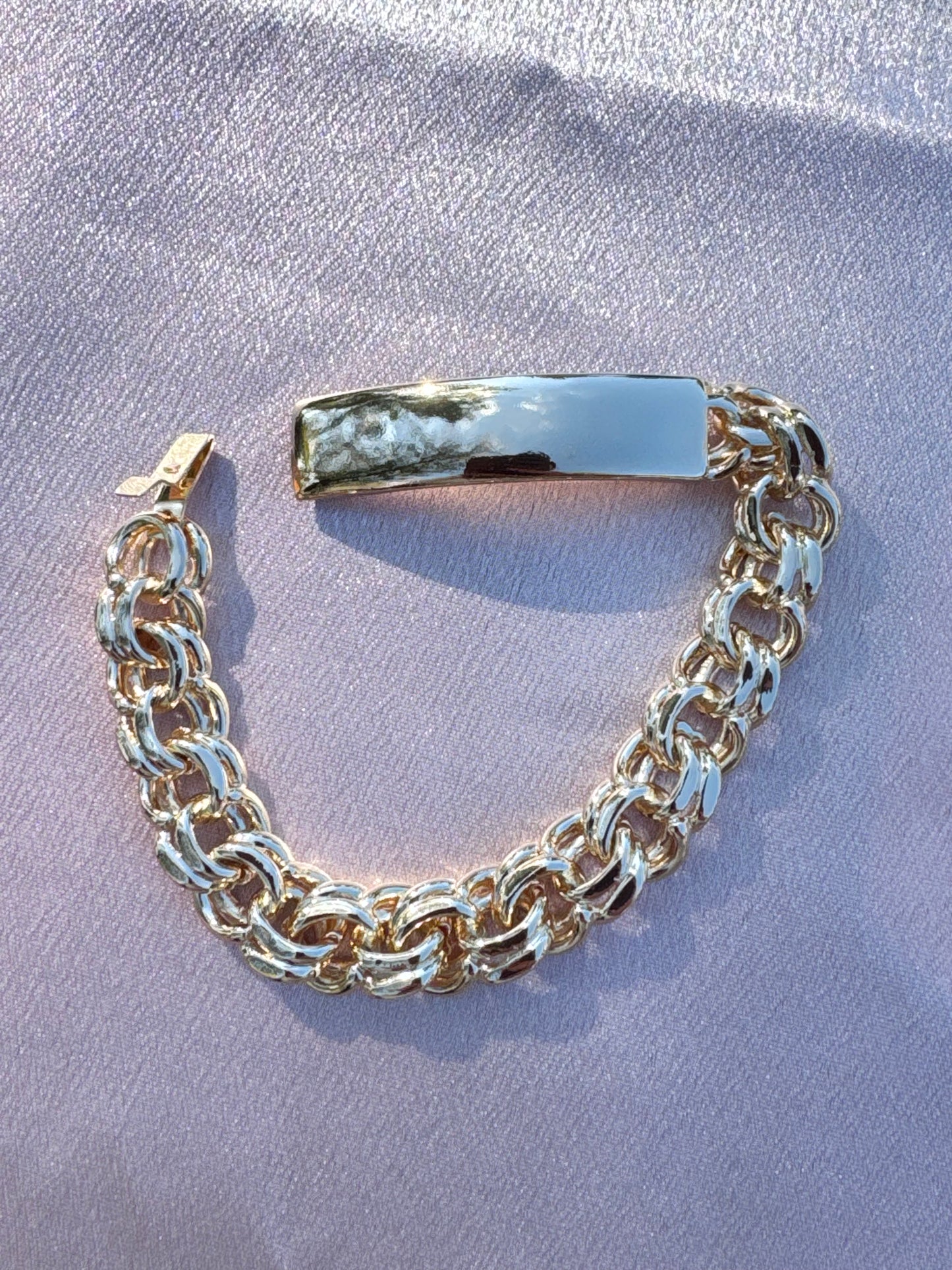 Chino Link Engraved Esclava