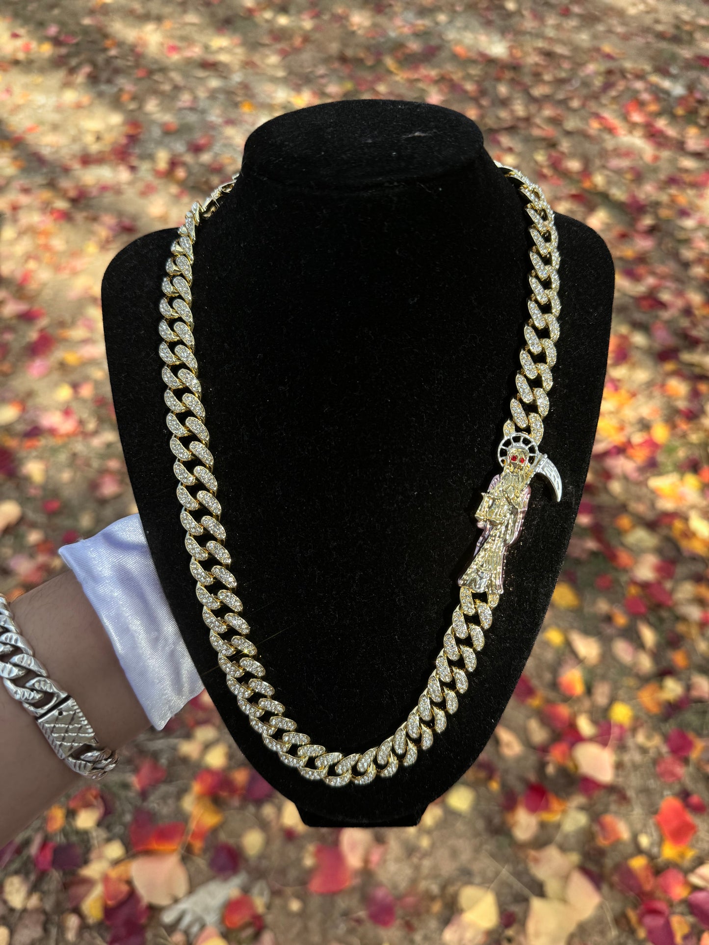 Santa Muerte Iced Chain 22 in
