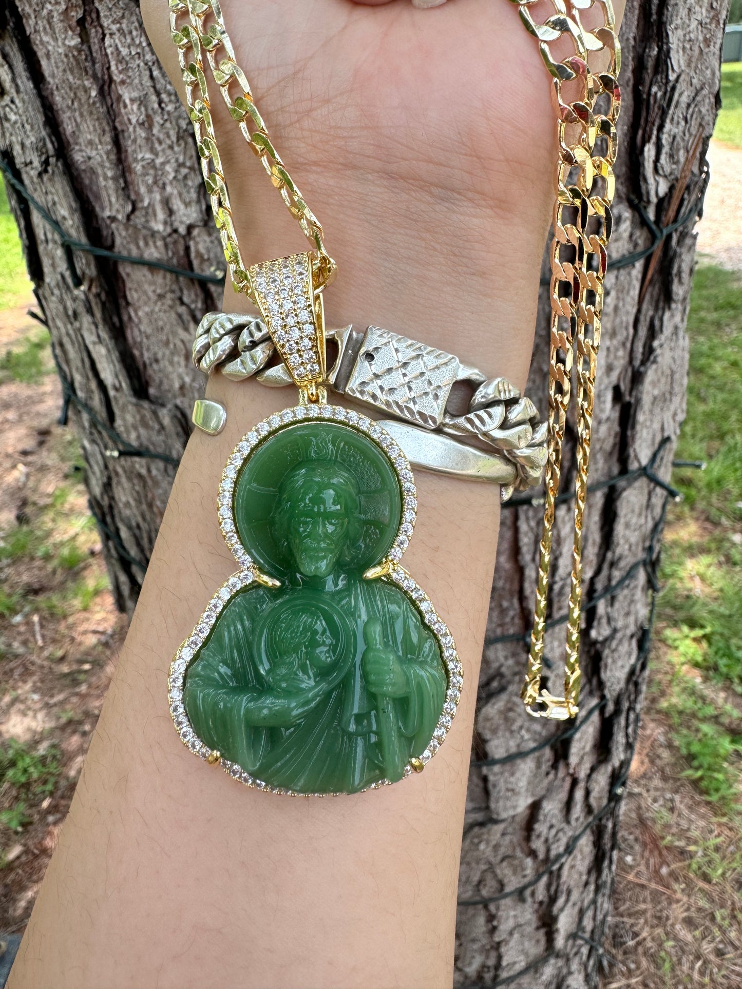 Verde Esperanza San Judas Chain necklace