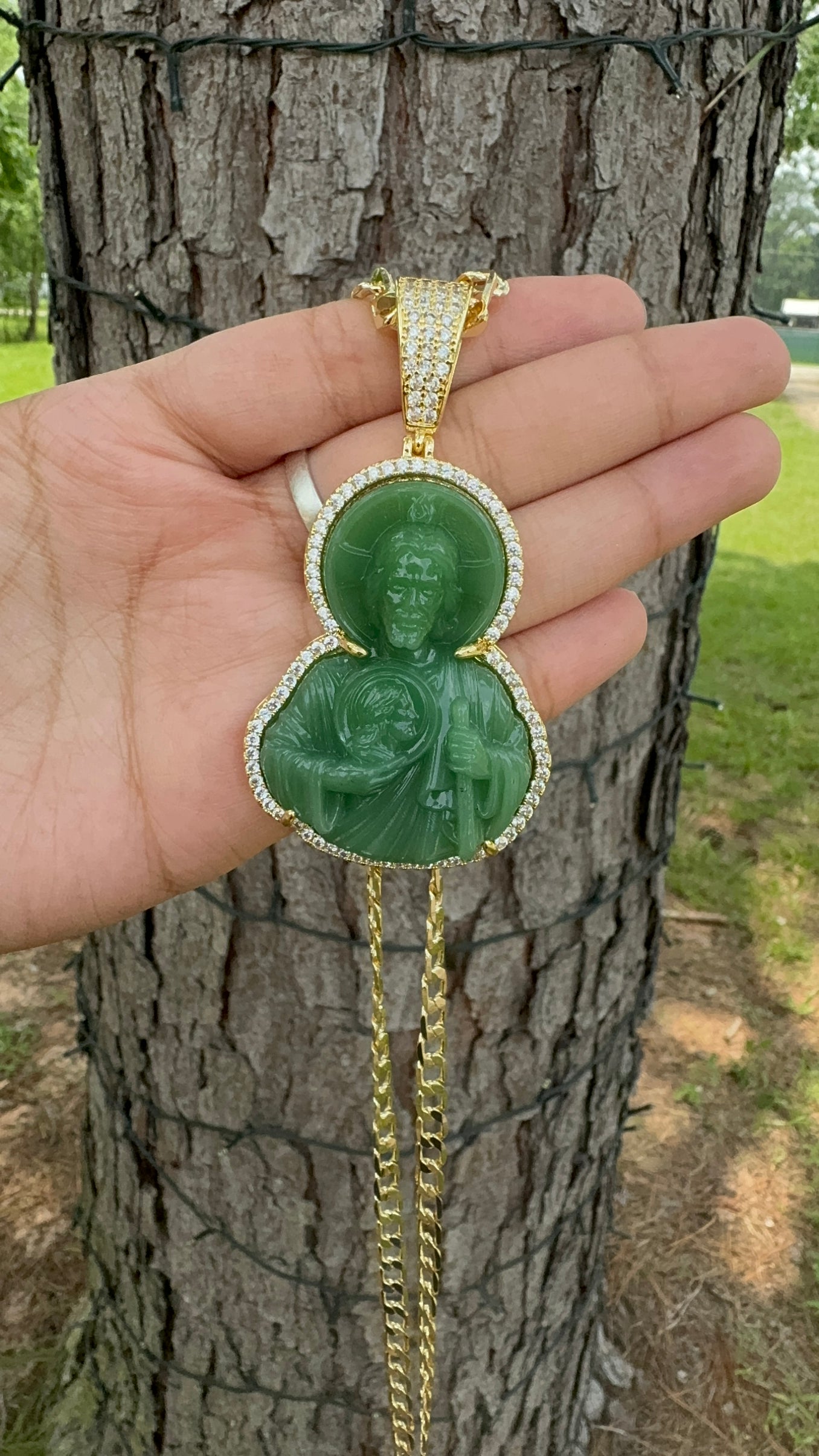 Verde Esperanza San Judas Chain necklace