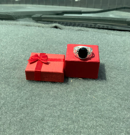 Black Stone Herradura Ring (Size 9)