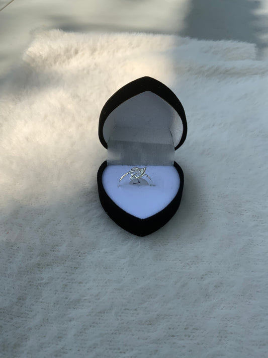 Corazón Flechado ring