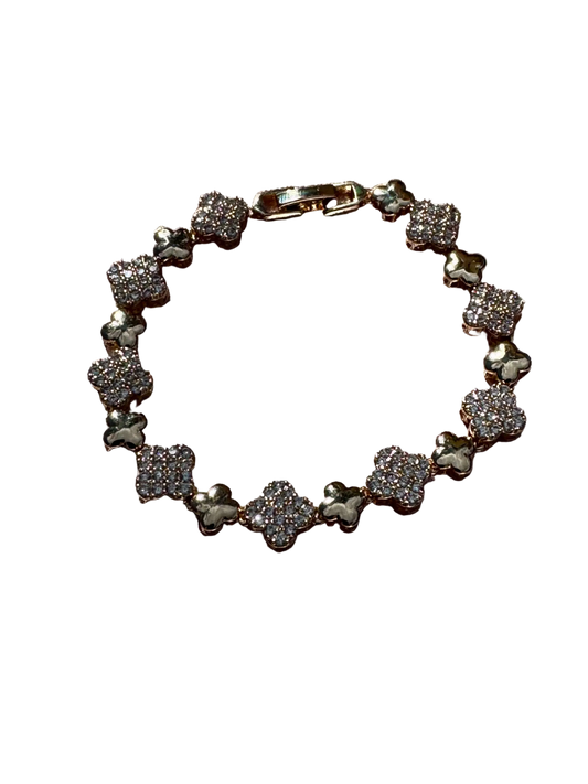 Elegant Bracelet “B”