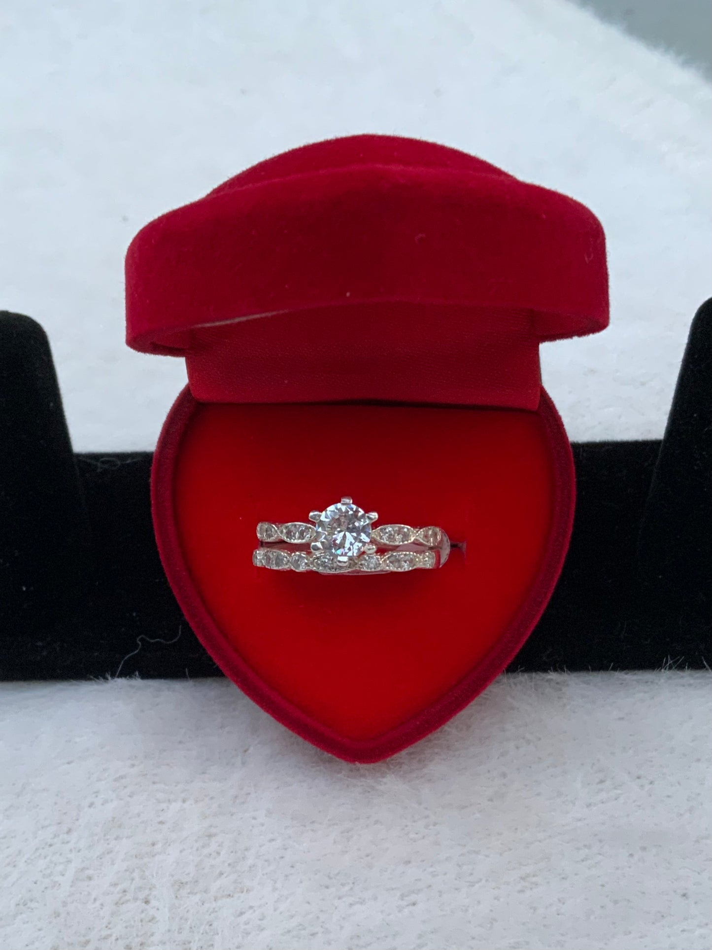 El Bonito Sparkly Ring Set (Size 8.5)