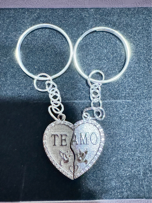 Breakable Heart Couple Keychain