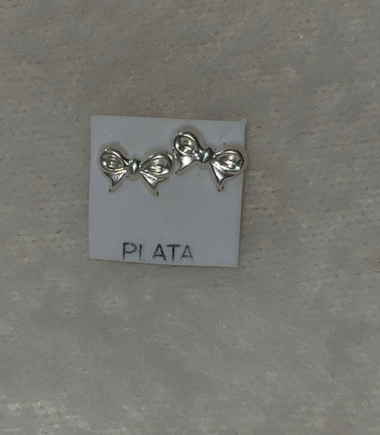 Moñito Studs