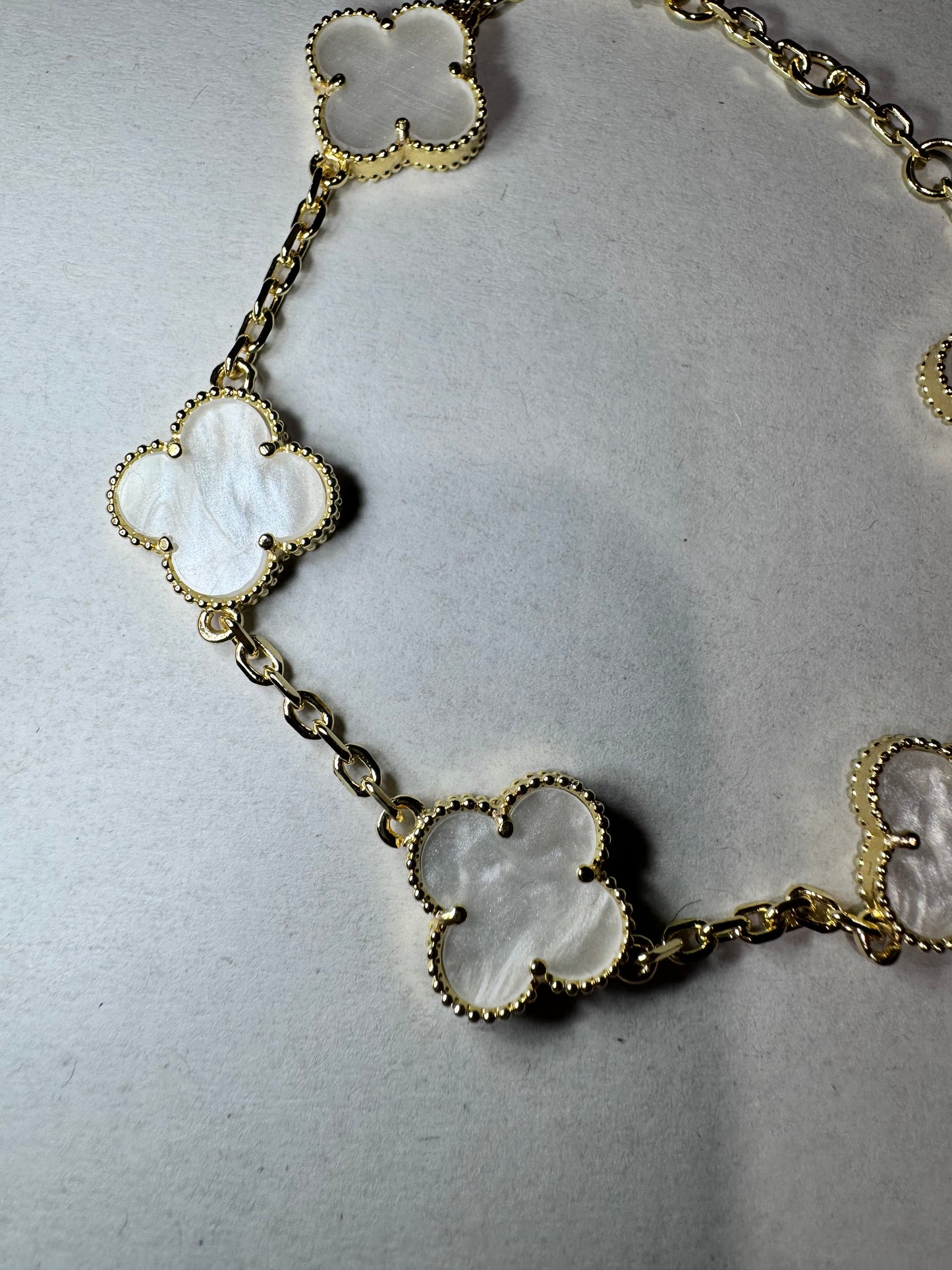 White/Gold Clover Bracelet