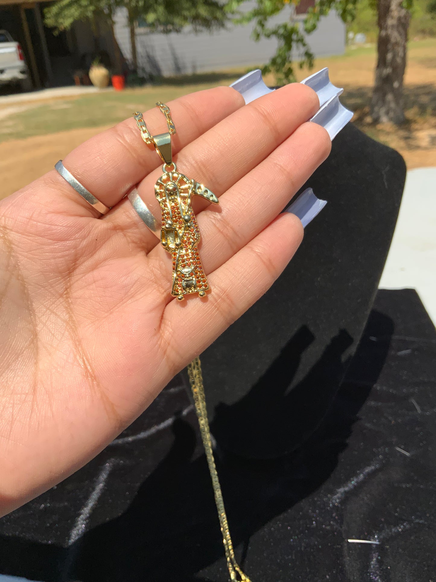 Collar pequeño Santa Muerte naranja
