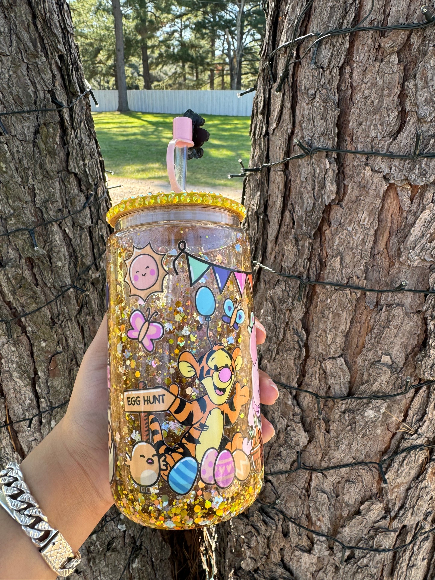 Winnie The Pooh and friends Easter snowglobe