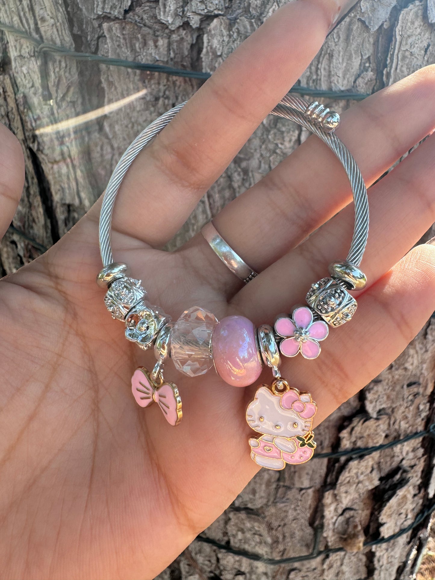 Kitty Fresita Pandora Bracelet