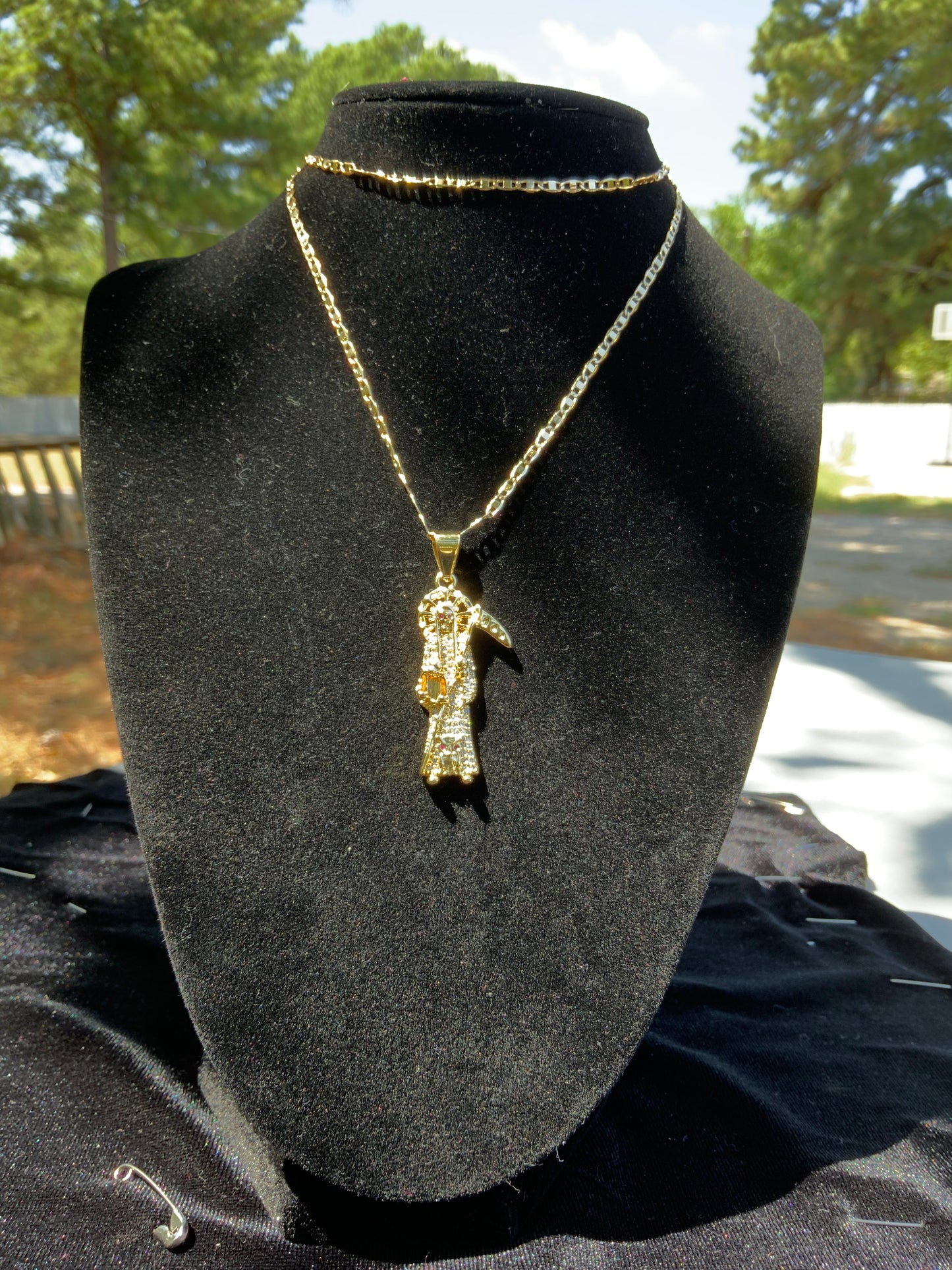 Collar Pequeño Santa Muerte Blanco
