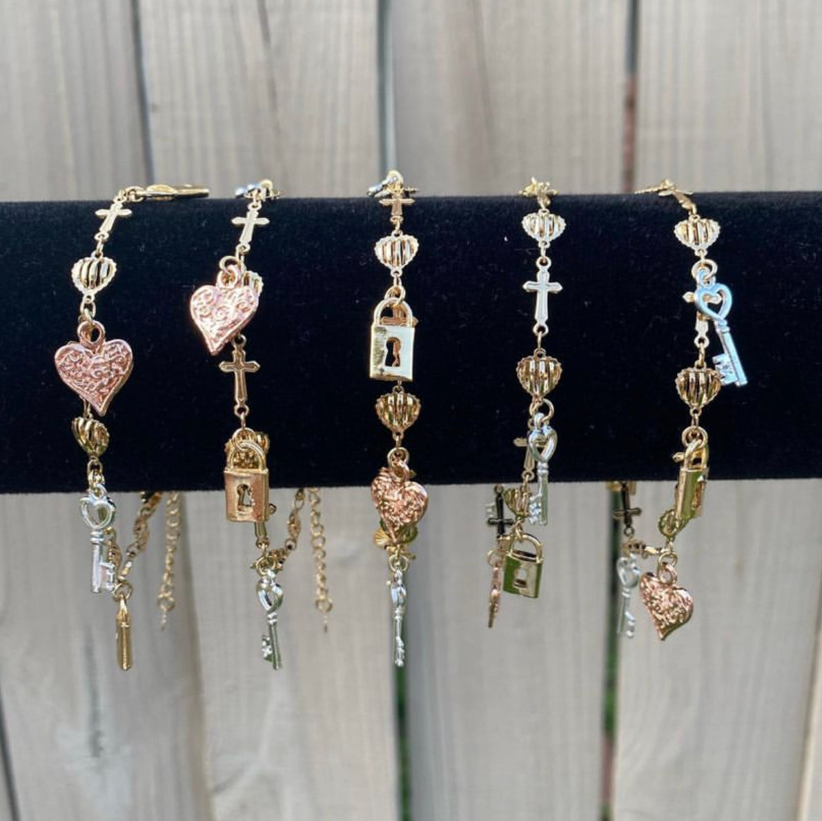 Pulsera de corazón, candado y llave