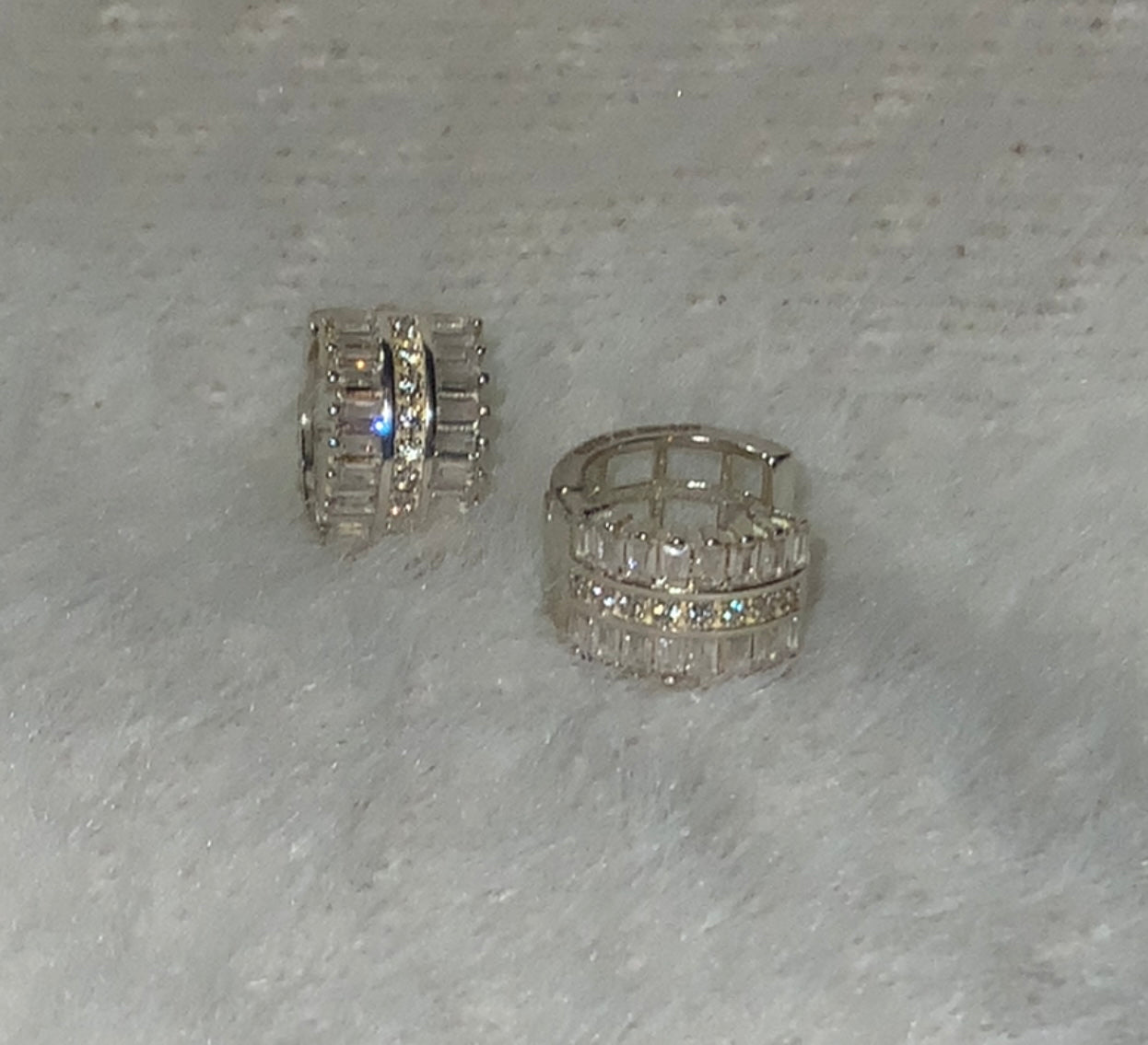 Small Zirconia hoops