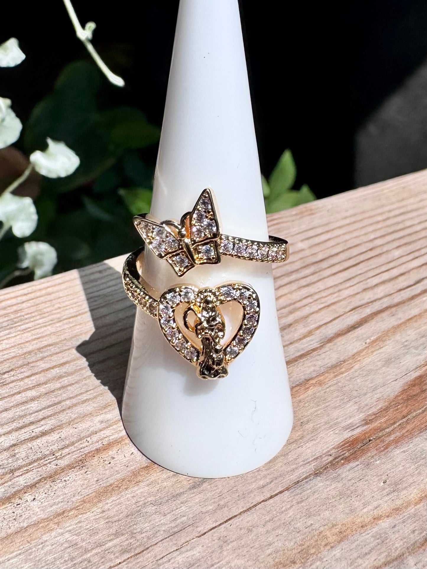 Santa Muerte Mariposa Blanca Adjustable Ring