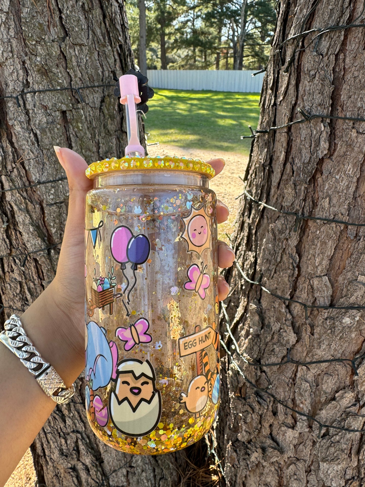 Winnie The Pooh and friends Easter snowglobe