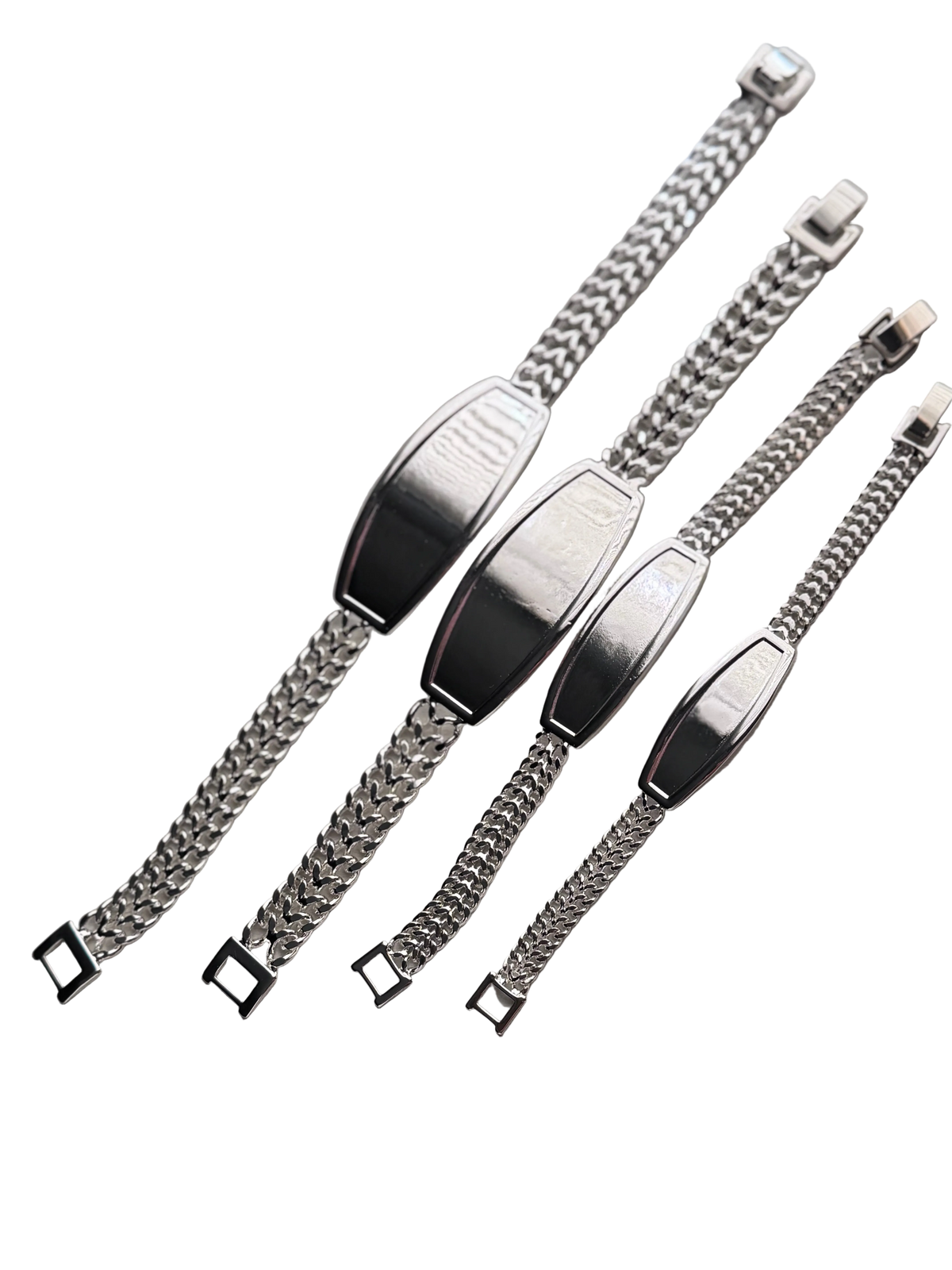ID Silver Engraved Petatillo Clasp Esclava