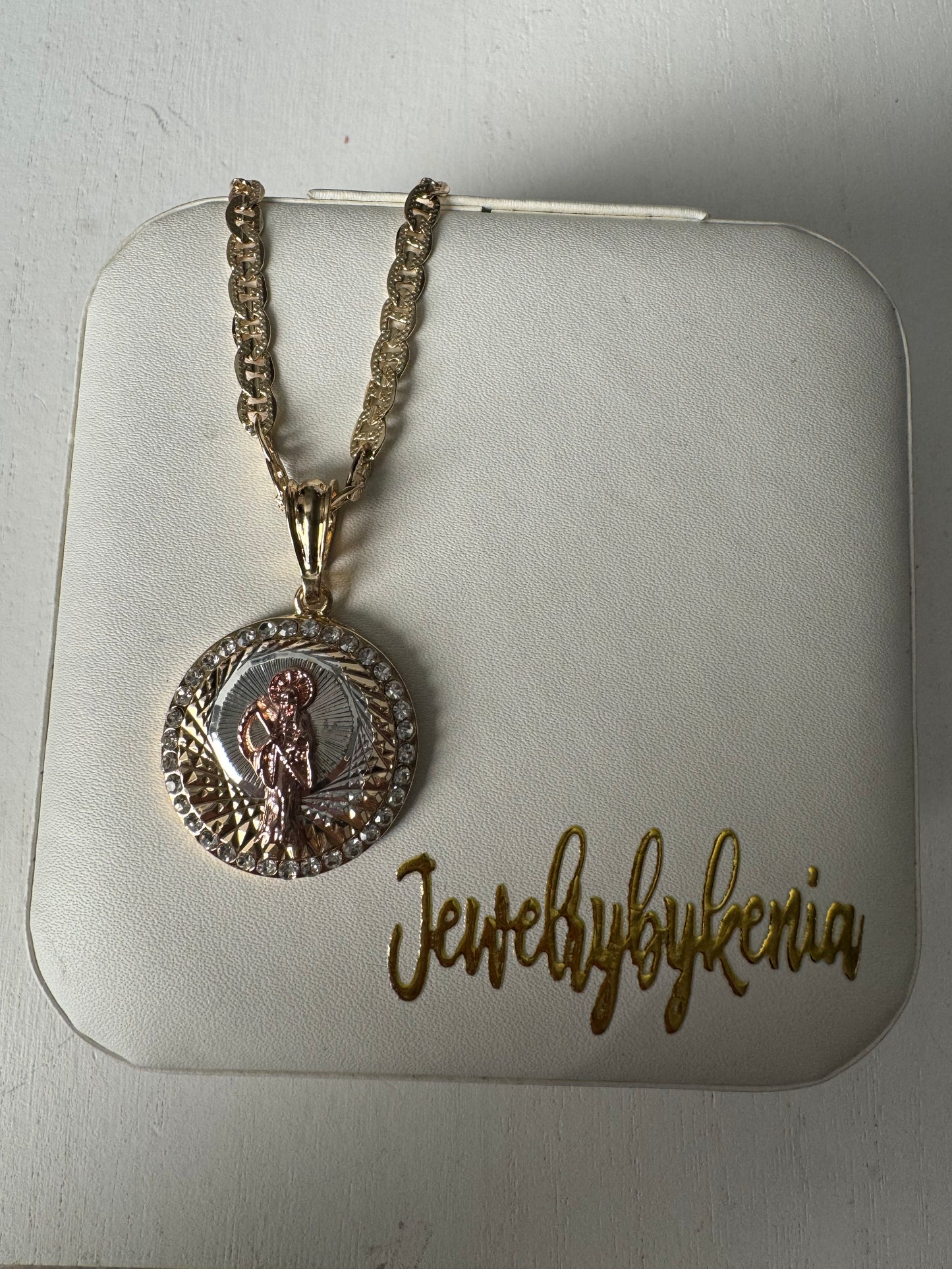 Santa Muerte Round Medalla