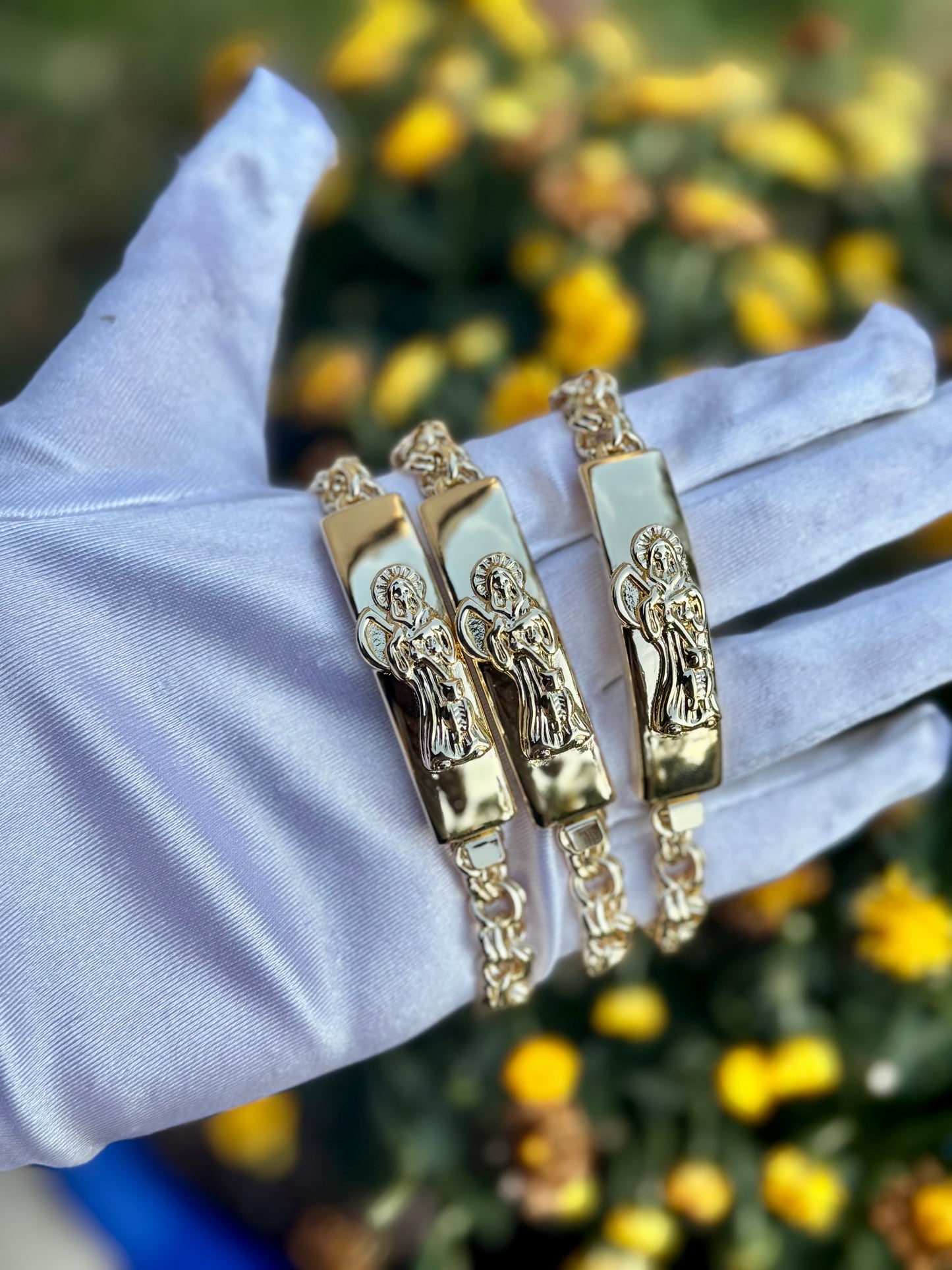 Santa Muerte Gold Chino Link