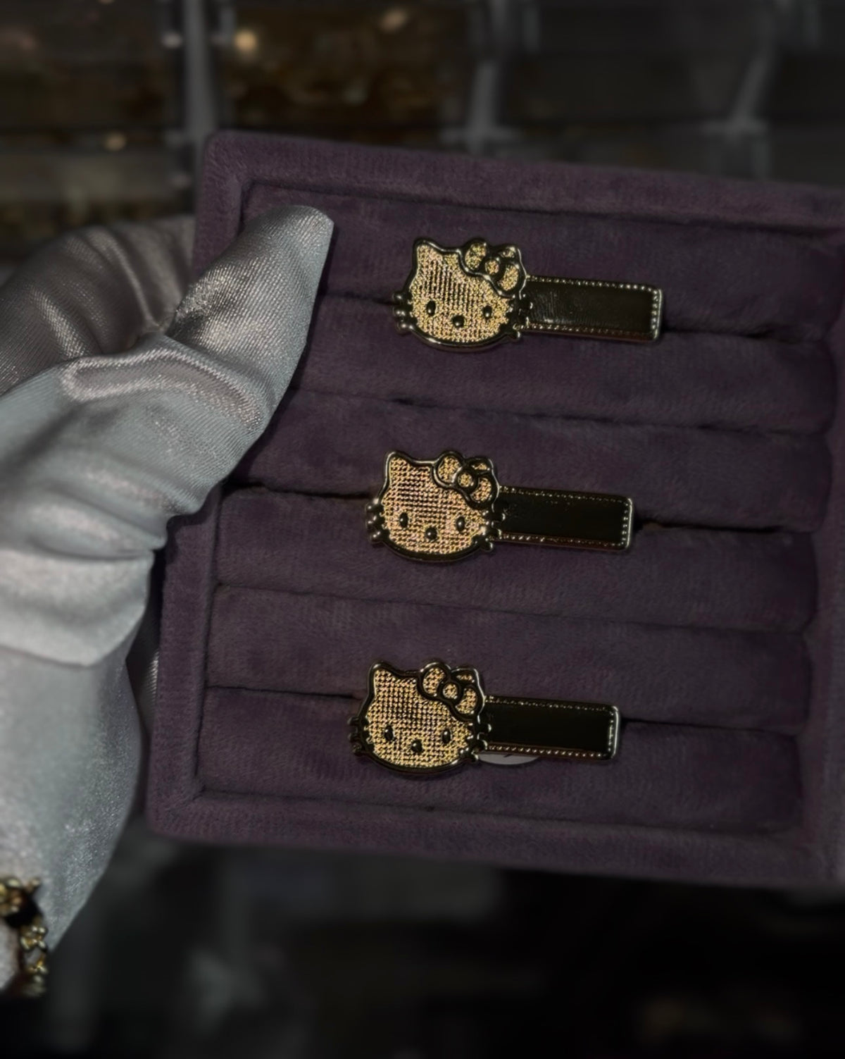 Kitty Two Finger Ring