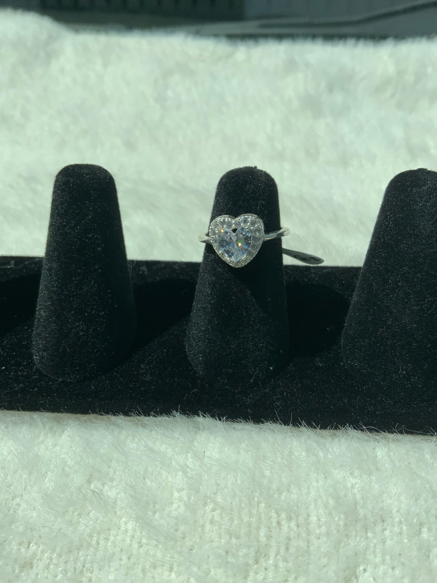 Corazón Blanco Ring (Size 4.5)
