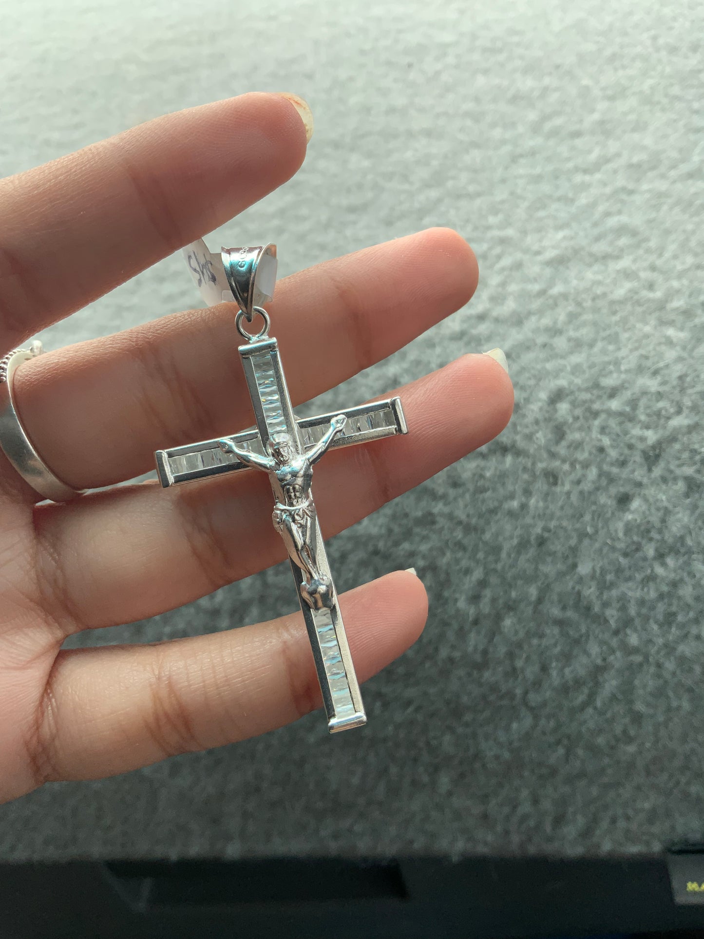 Classic Crucifix Pendant