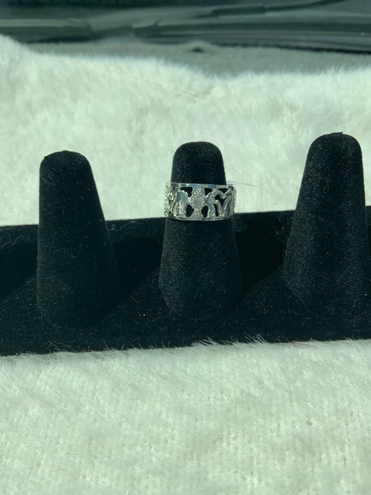 La￼ Suerte Ring (Size 4.5)