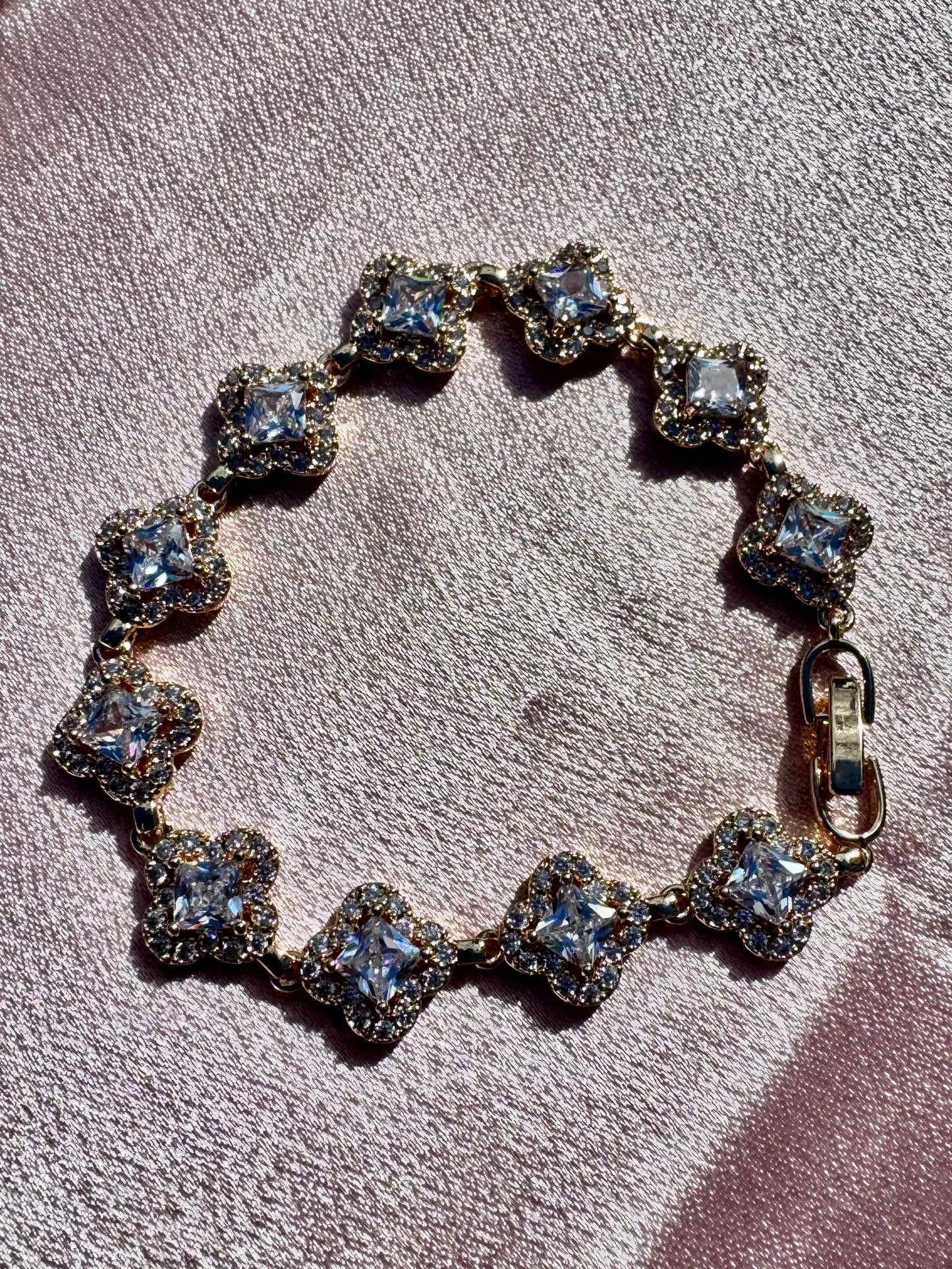Elegant Bracelet “C”