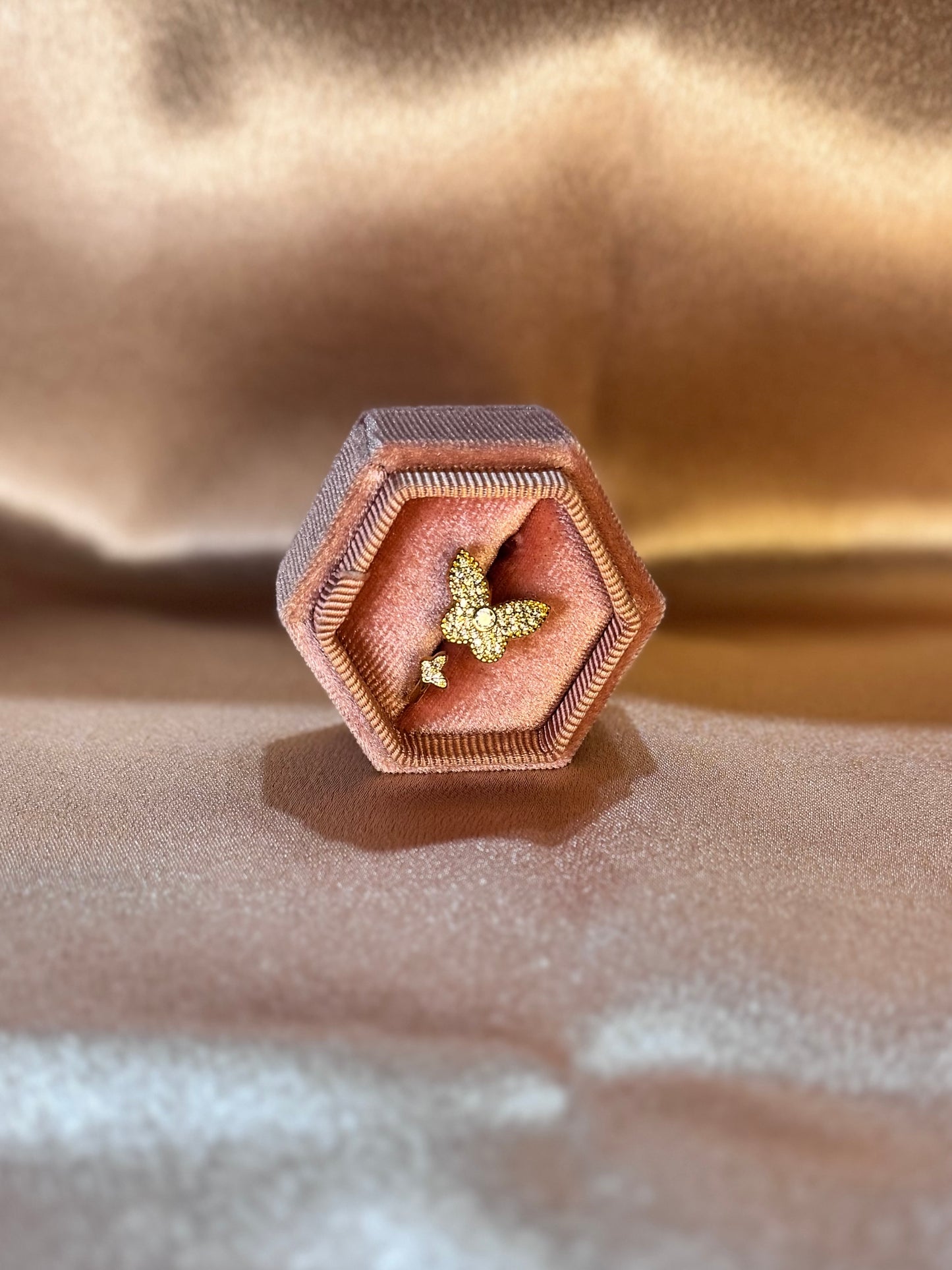 Mariposas Adjustable Ring